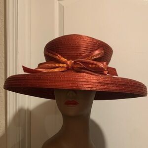 Elegant Wide-Brimmed Hat with Bow